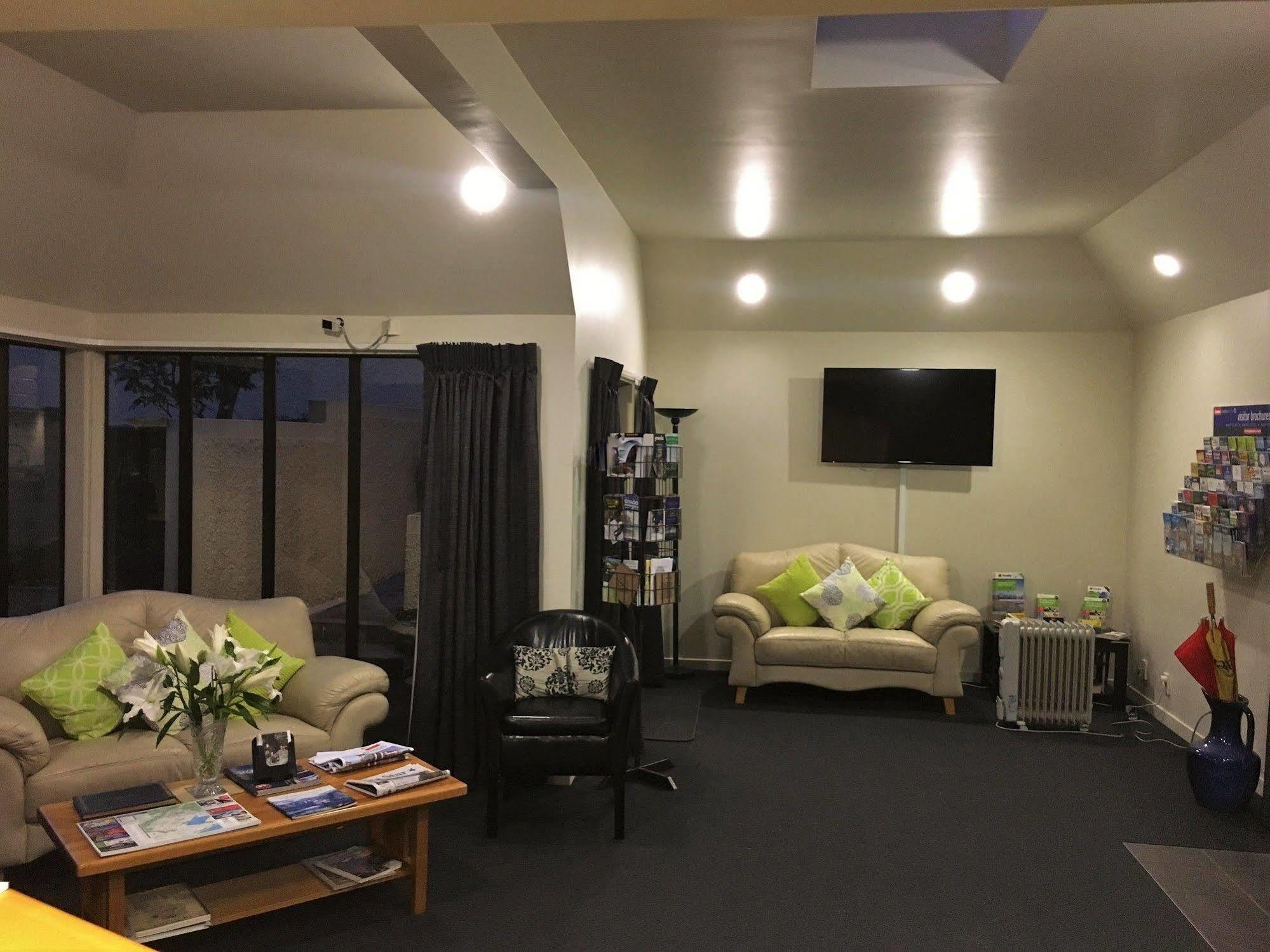 Cable Court 4* Dunedin